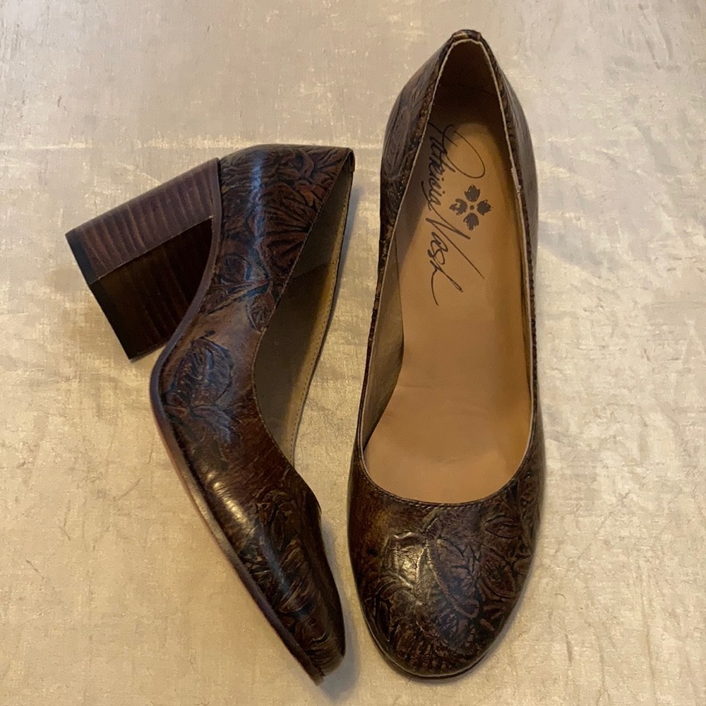 Patricia Nash Anita Pump Barkleaves